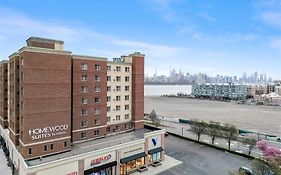 ホームウッド スイーツ バイ ヒルトン エッジウォーター - Nyc エリア